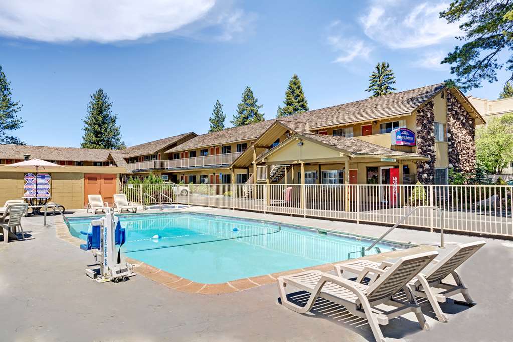 Howard Johnson By Wyndham South Lake Tahoe Hotel Facilities photo