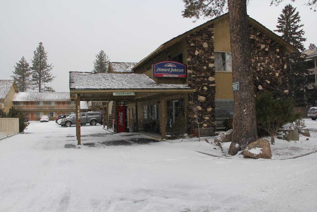 Howard Johnson By Wyndham South Lake Tahoe Hotel Exterior photo